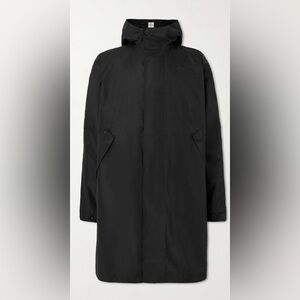 Nike Storm-Fit ADV Tech Pack Convertible Padded GORE-TEX® Parka. New with tags